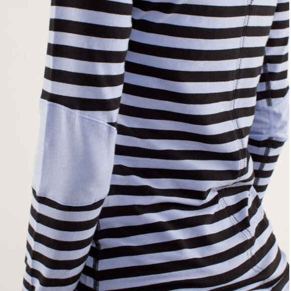Lululemon - sz 4 - Devotion Long Sleeve Tee in Sea Stripe Polar Haze Black - Picture 13 of 13